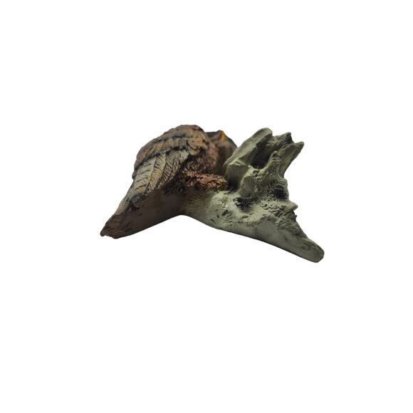 Vintage 3-D Realistic Owl Magnet Rubber Hand-Painted Bird of Prey Fridge Decor - Picture 7 of 8